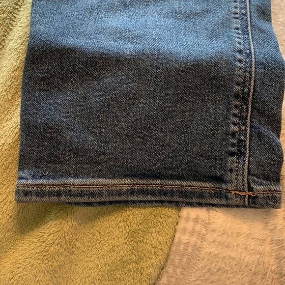 Dark wash, AEO mom jeans: size 8 long - Picture 2 of 6